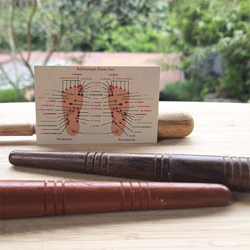 Bastón de Reflexología en Madera – Herramienta para masaje podal y manos
